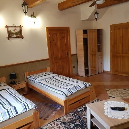 Ubytovanie Pod Hradom Sklené Teplice Екстериор снимка